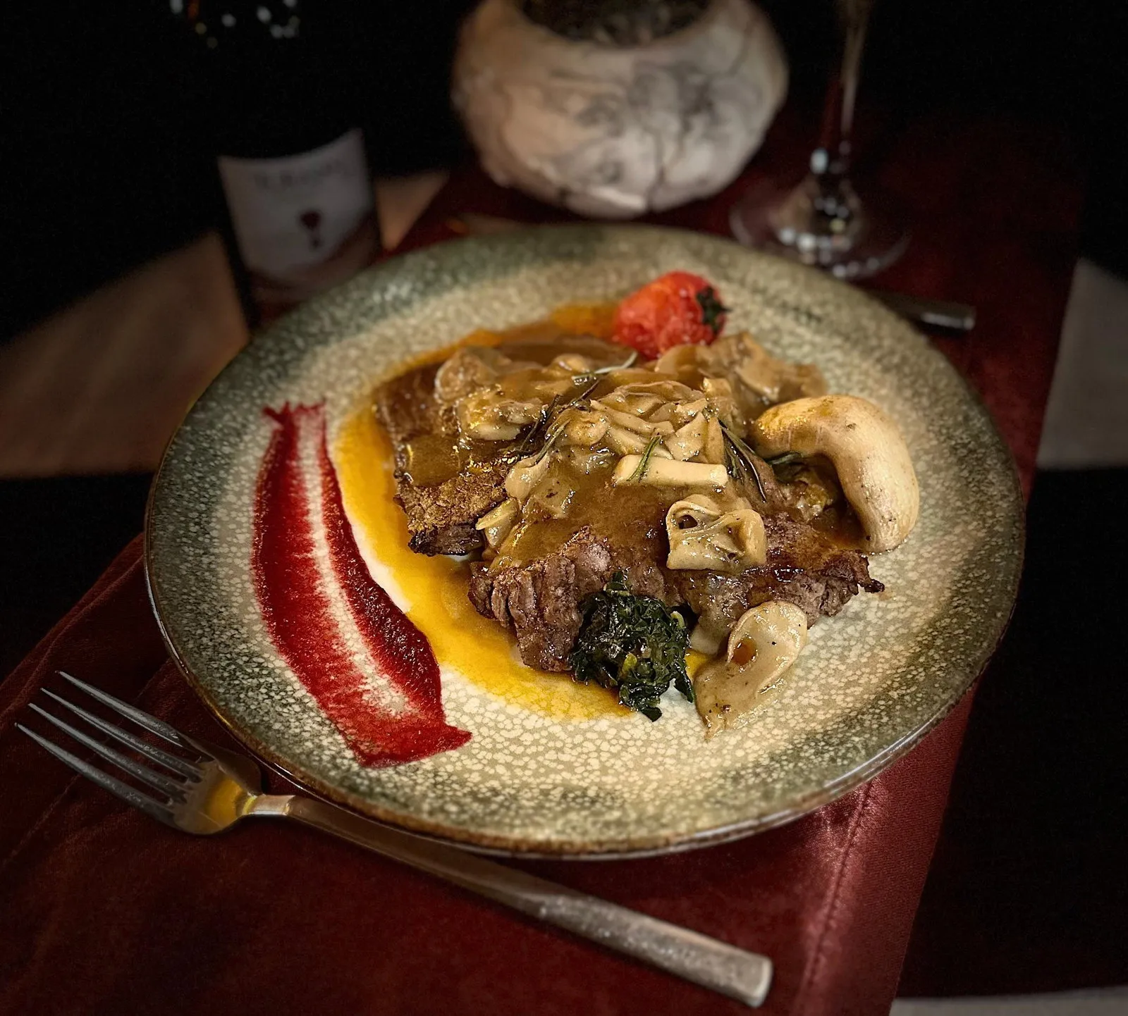 STEAK BEEF DELIGHT WITH MUSHROOM SAUCE